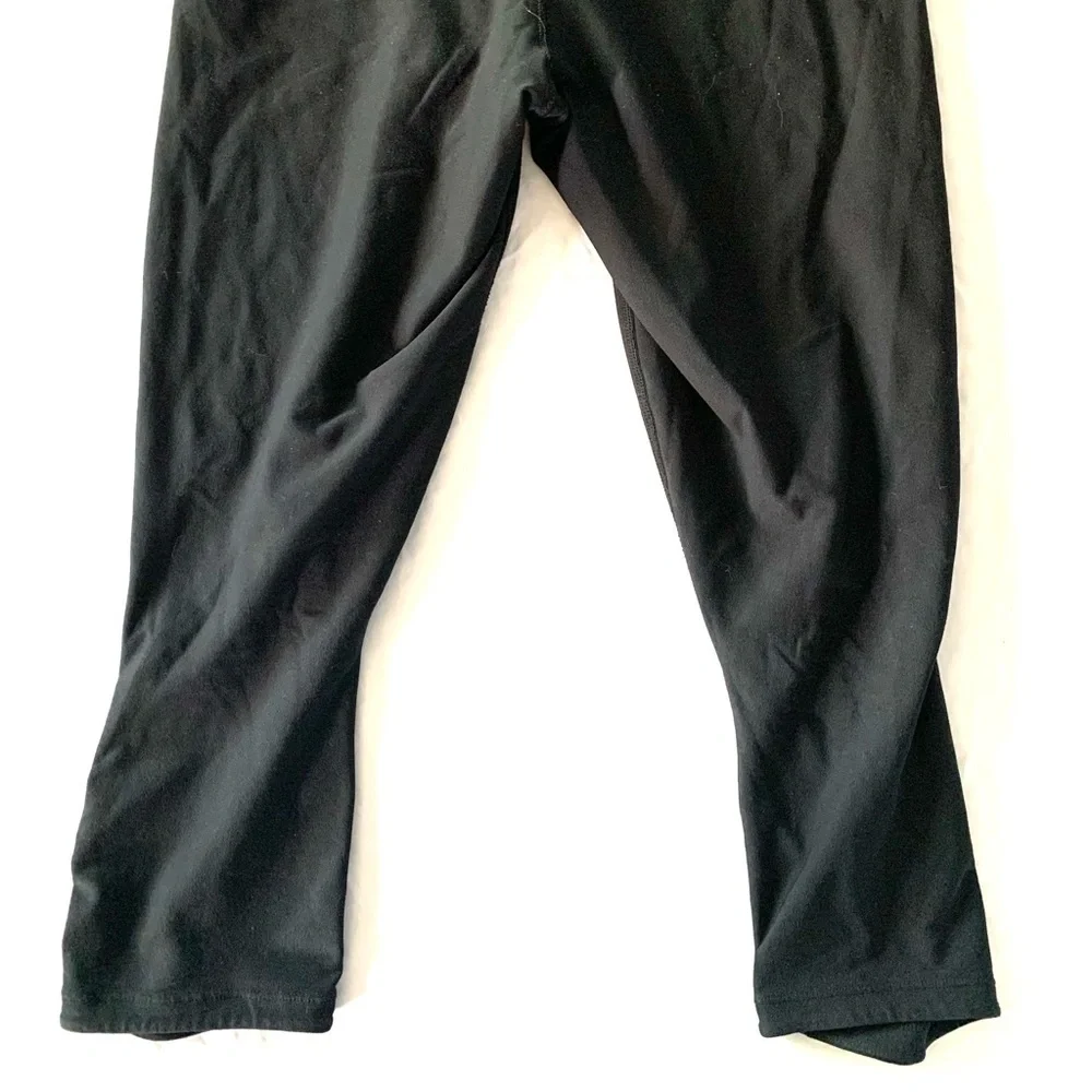 Nike Dri-Fit Women's Cropped Leggings Size M